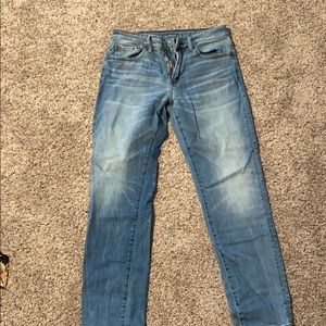 American Eagle light blue jeans